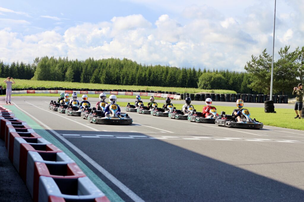 Corner 1 Hobikardisari Põltsamaa GP